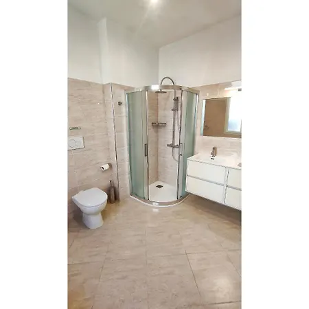 Les * Chiavari